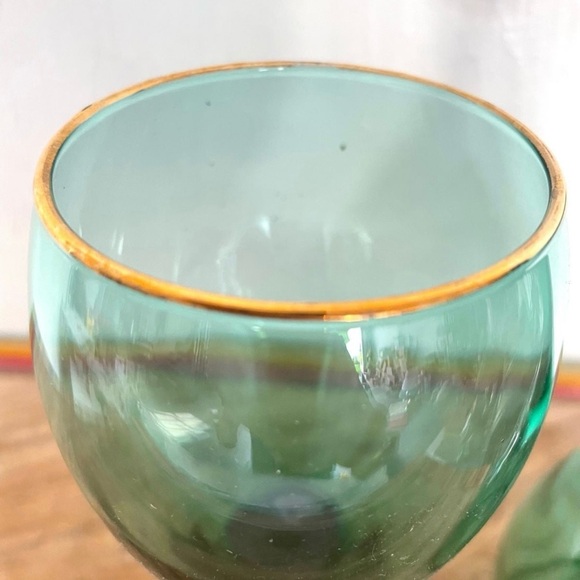 🎉HOST PICK🎉Vintage Libbey Juniper Green Wine Glasses with Gold rim - Set of 6 - Picture 9 of 11